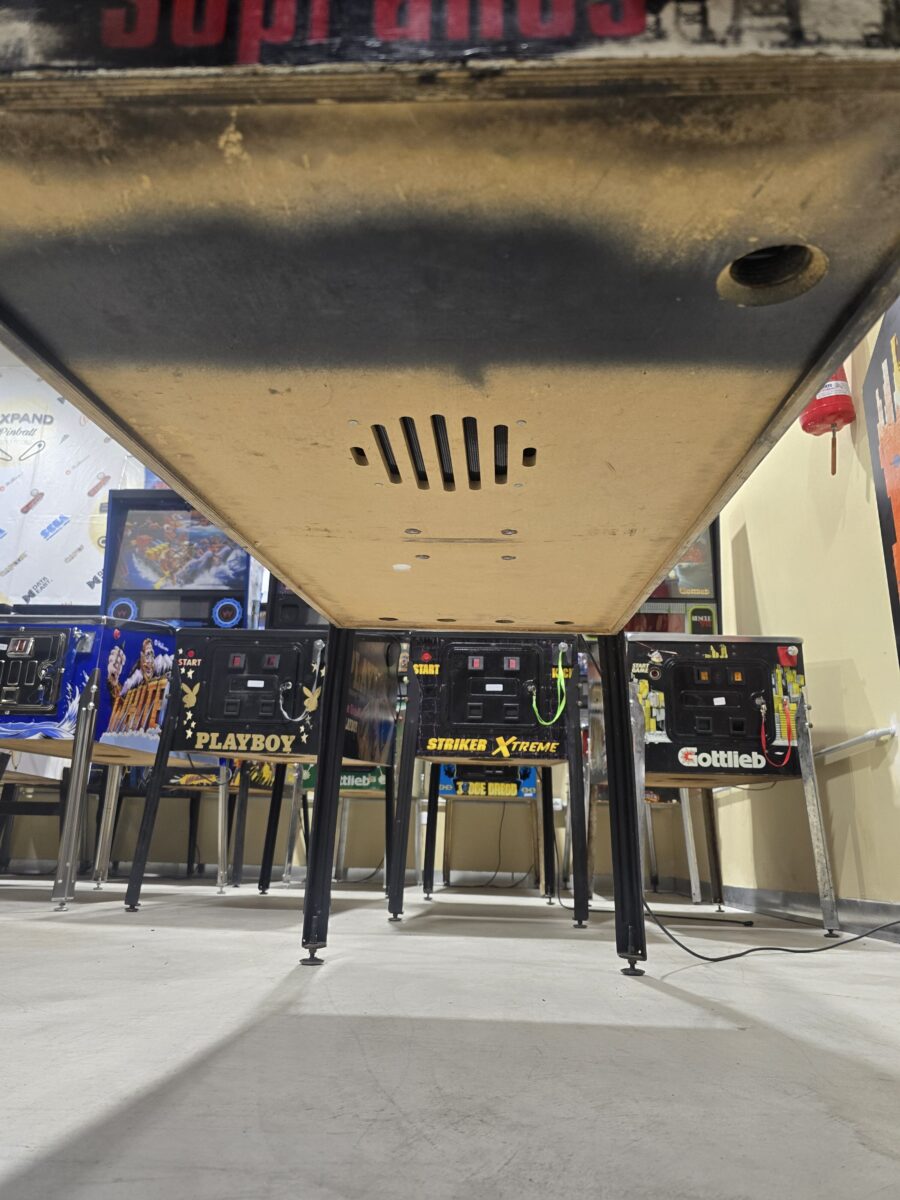 SOPRANOS STERN PINBALL FLIPPER (P2271) - Image 24