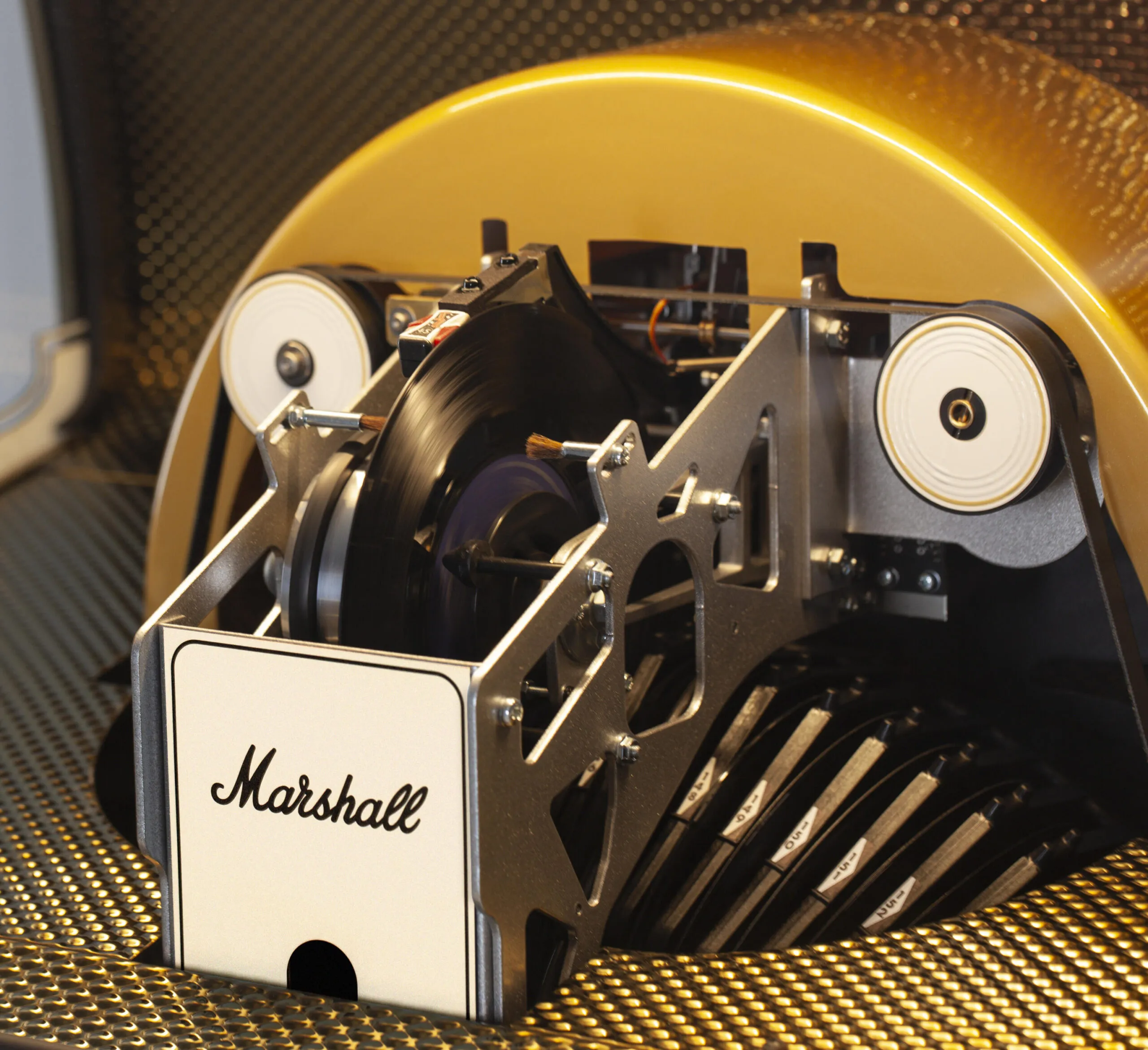 Marshall_vinyl_jukebox_cream_close5